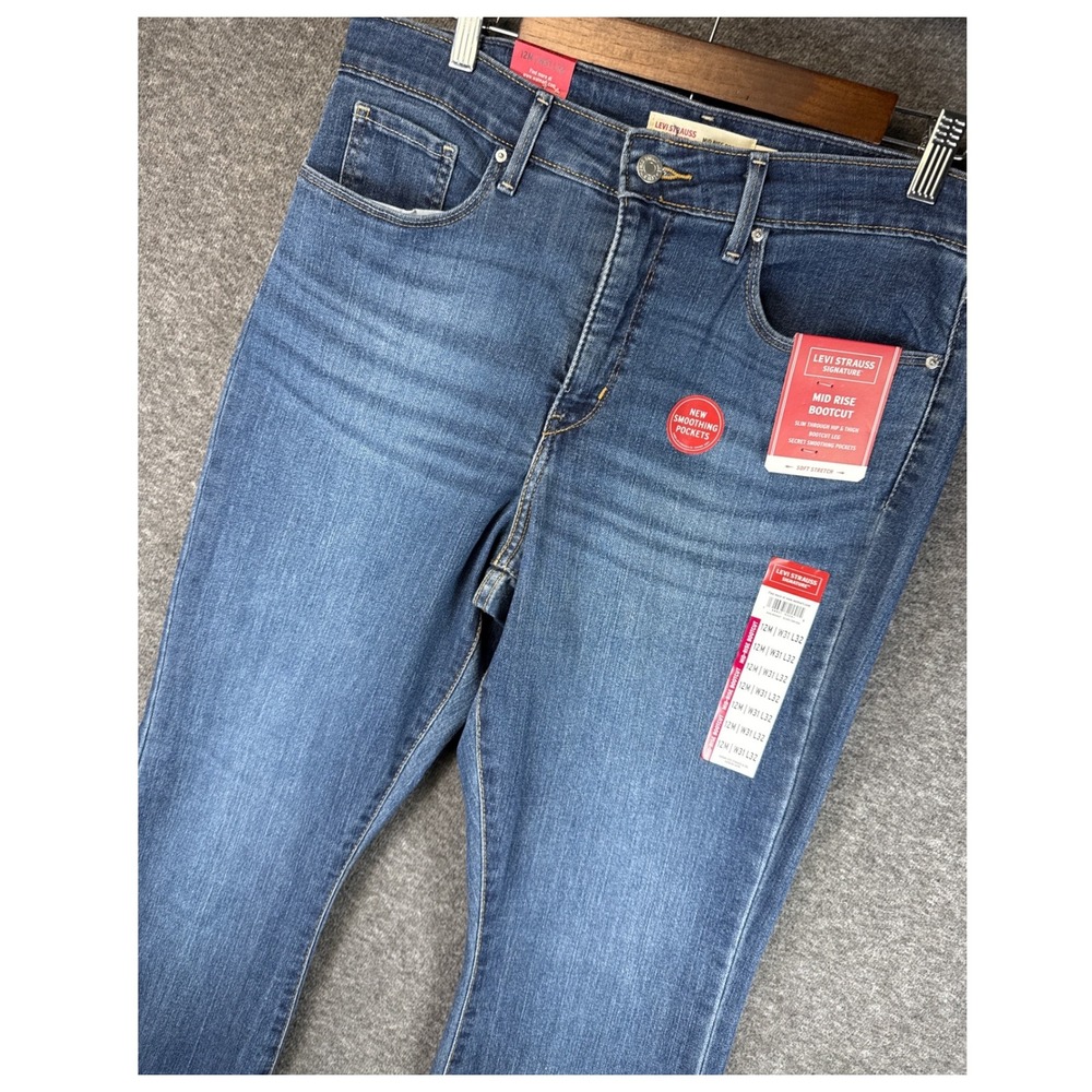 NEW Levi Strauss Signature Mid‎ Rise Bootcut Jeans Soft Stretch Womens Size 12